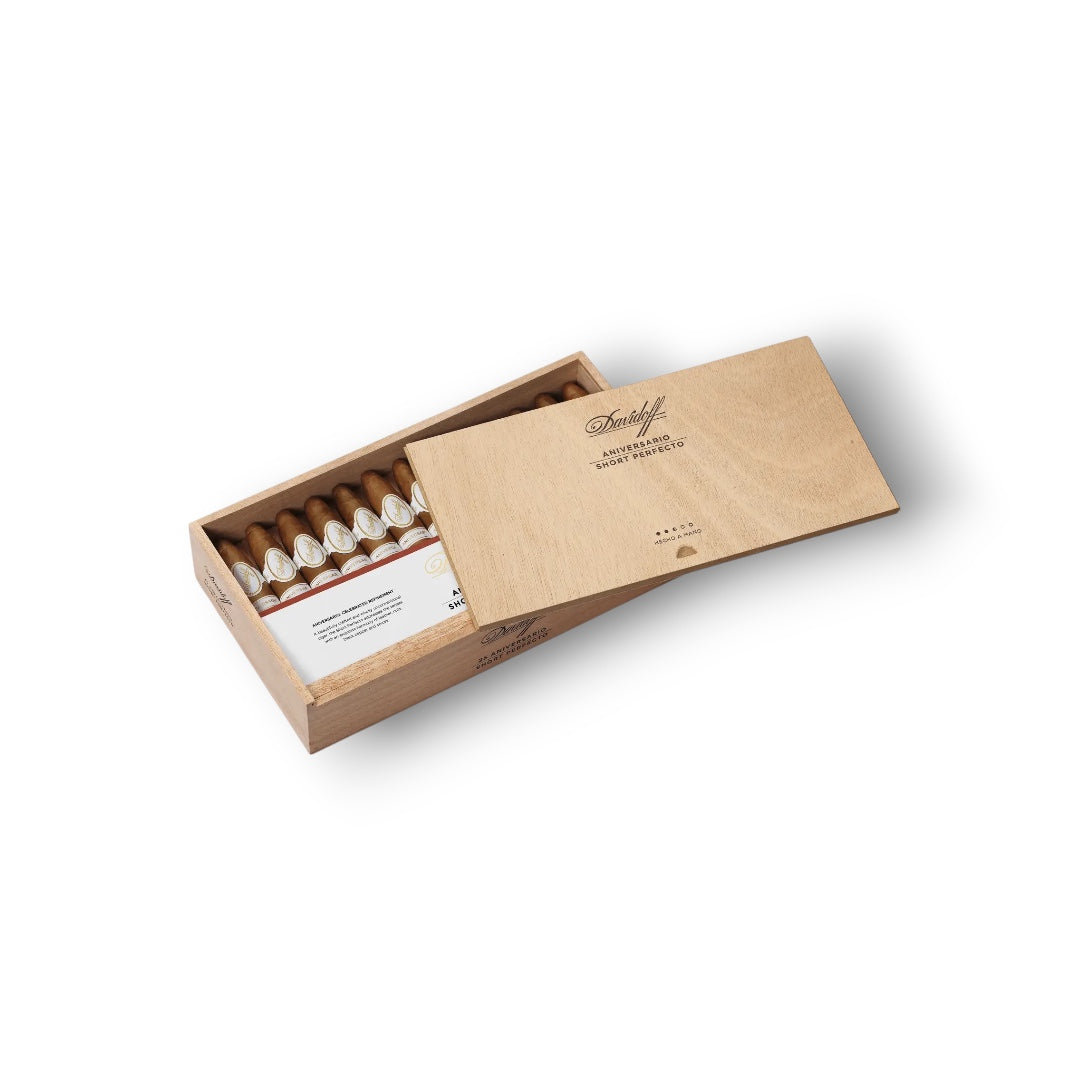 Davidoff Aniversario Short Perfecto